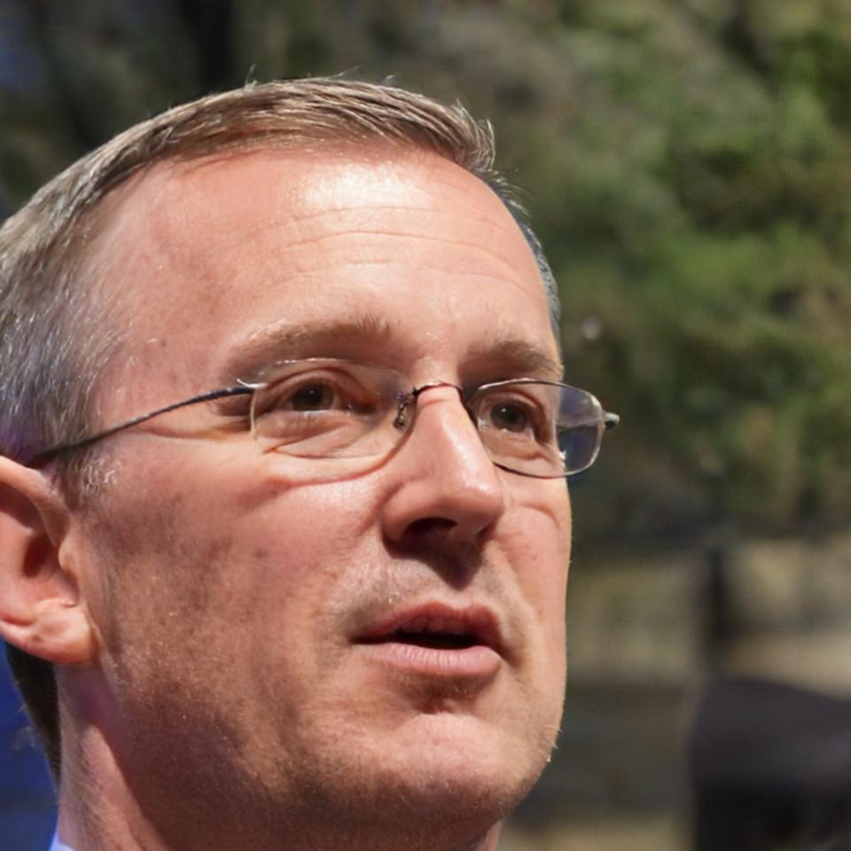 Retrato profesional de Gonzalo Mendizábal, Director de Experiencia de Usuario